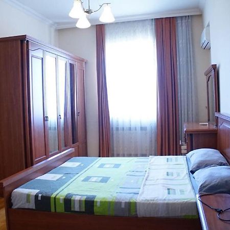Ferienwohnung Nizami Street Baku Exterior foto