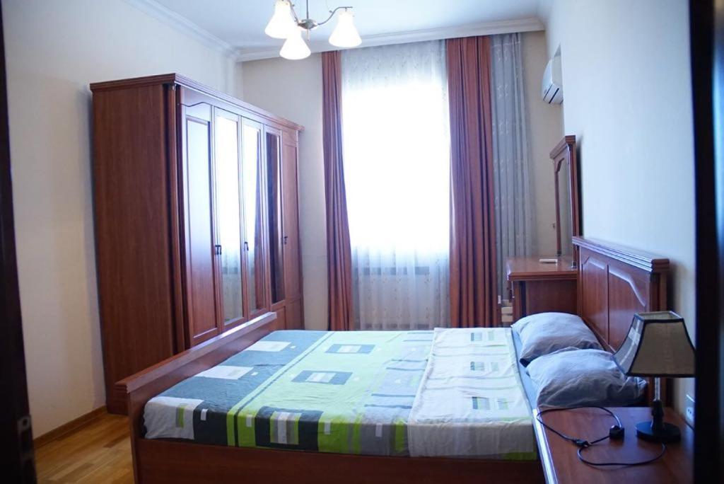 Ferienwohnung Nizami Street Baku Exterior foto