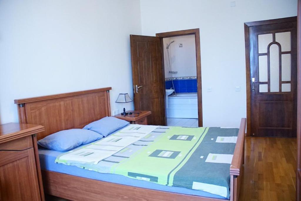 Ferienwohnung Nizami Street Baku Exterior foto
